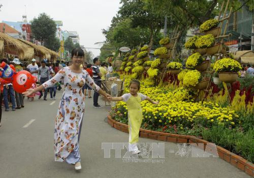 mung 2 tet nang am tiep tuc trai dai khap moi mien dat nuoc