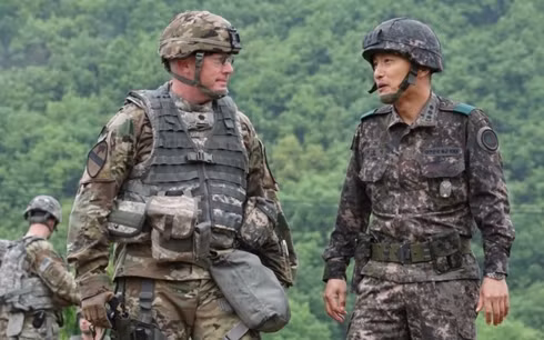 Thế giới nổi bật trong tuần: Cựu Chủ tịch chiến dịch tranh cử của ông Trump lĩnh án 47 tháng tù