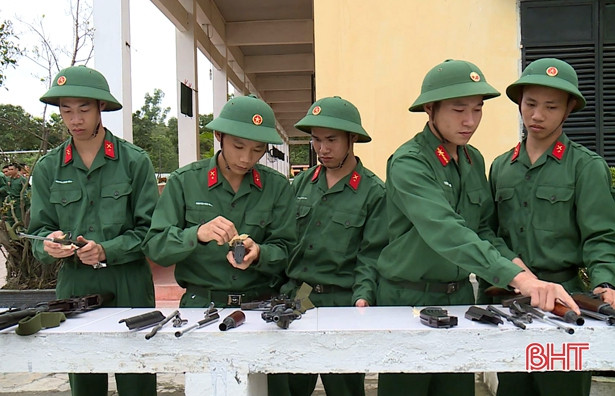 Những ngày đầu quân ngũ