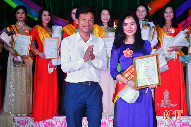 Hội thi “Nữ công sở tài năng, duyên dáng” tôn vinh vẻ đẹp nữ CNVC-LĐ