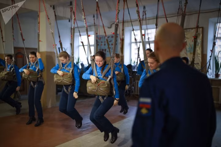 Chùm ảnh: Nữ quân nhân - sức mạnh không thể xem thường của quân đội Nga