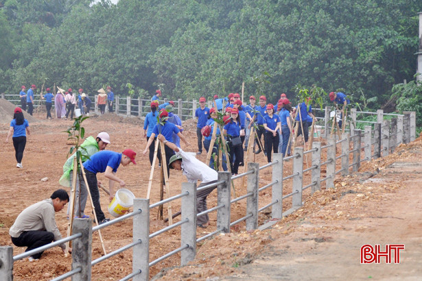 Tuổi trẻ Agribank Hà Tĩnh II chung tay xây dựng NTM, gắn kết cộng đồng