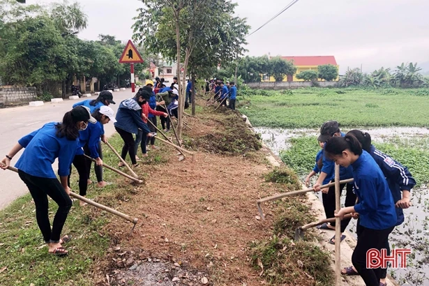 Tuổi trẻ Hà Tĩnh hưởng ứng “Ngày chủ nhật xanh”