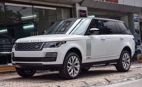 VinFast Lux V8 khi về Việt Nam sẽ cạnh tranh với các mẫu xe nào?