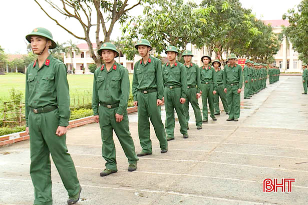 Những ngày đầu quân ngũ