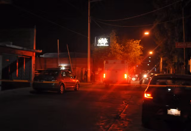 Xả súng đẫm máu ở câu lạc bộ đêm Mexico, ít nhất 15 người chết