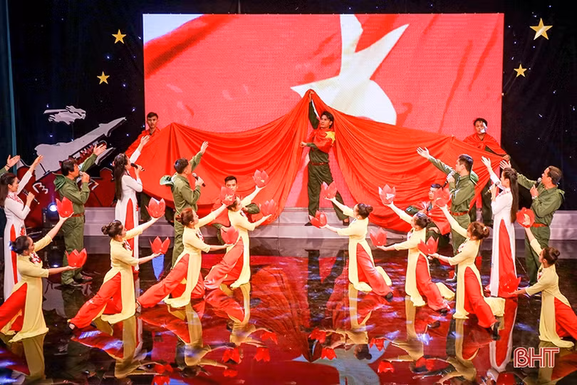 Đặc sắc chương trình nghệ thuật “Bài ca không quên”