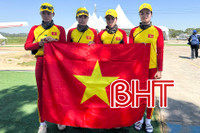 Các VĐV đua thuyền Hà Tĩnh cùng đồng đội giành 2 huy chương SEA Games 33