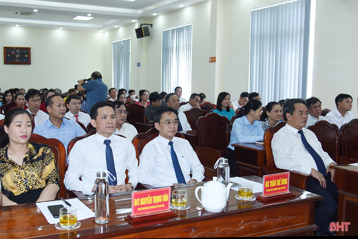 Trao 47 giải thưởng Cuộc thi trắc nghiệm trực tuyến “Bác Hồ với Hà Tĩnh - Hà Tĩnh làm theo Bác”