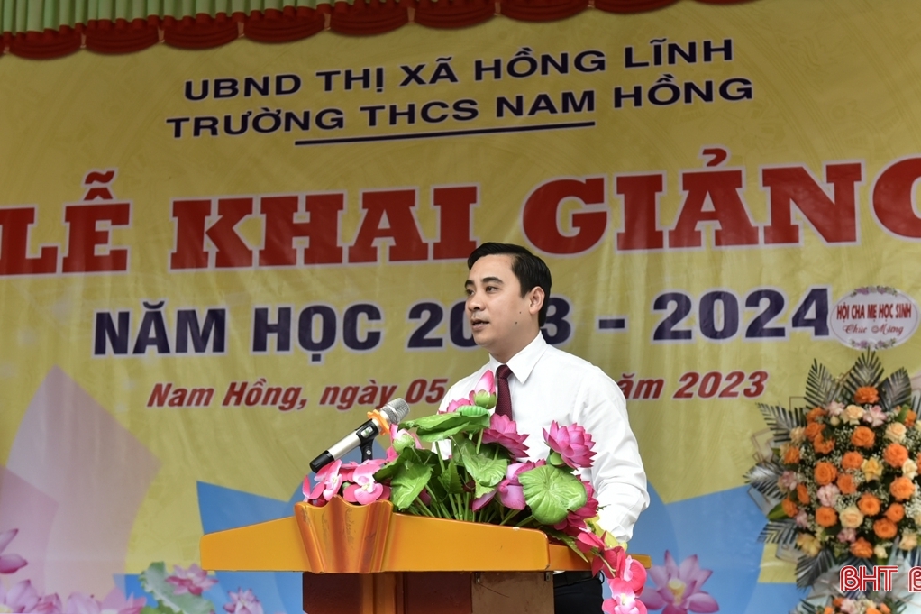Các trường học ở Hà Tĩnh khai giảng năm học 2023 - 2024