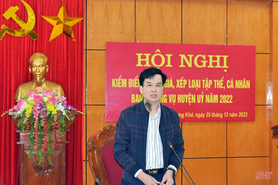 Lãnh đạo tỉnh dự hội nghị kiểm điểm tập thể, cá nhân BTV Huyện ủy Hương Khê năm 2022