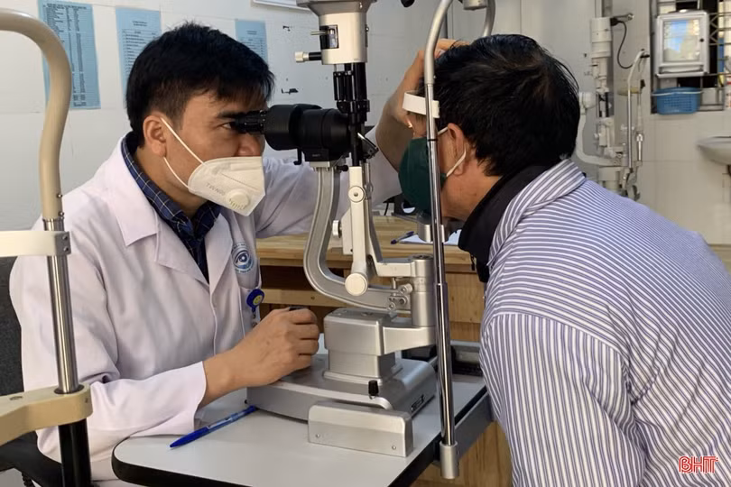 Bác sỹ Hà Tĩnh khuyến cáo cần phát hiện sớm bệnh Glôcôm, tránh nguy cơ mù lòa