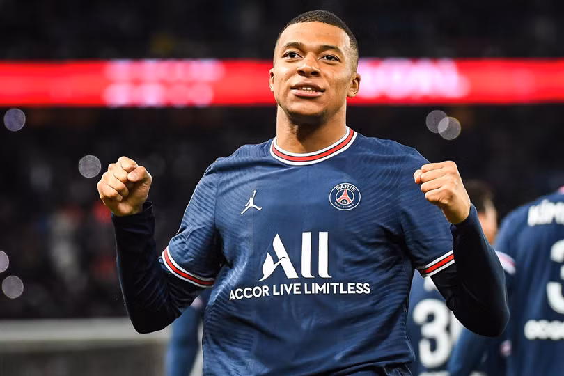 Real Madrid đấu PSG: Sân khấu riêng của Mbappe
