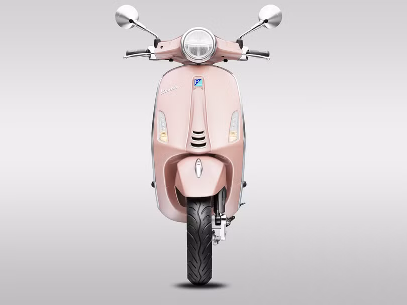 Vespa Primavera Pink Rosa ra mắt đúng ngày Quốc tế Phụ Nữ 8/3