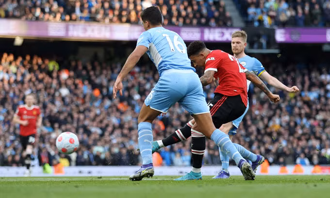 Quỷ đỏ thua đậm trận derby thành Manchester