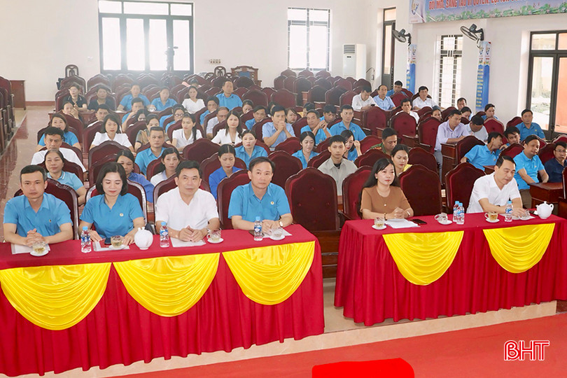 Đại biểu tham dự lễ phát động.