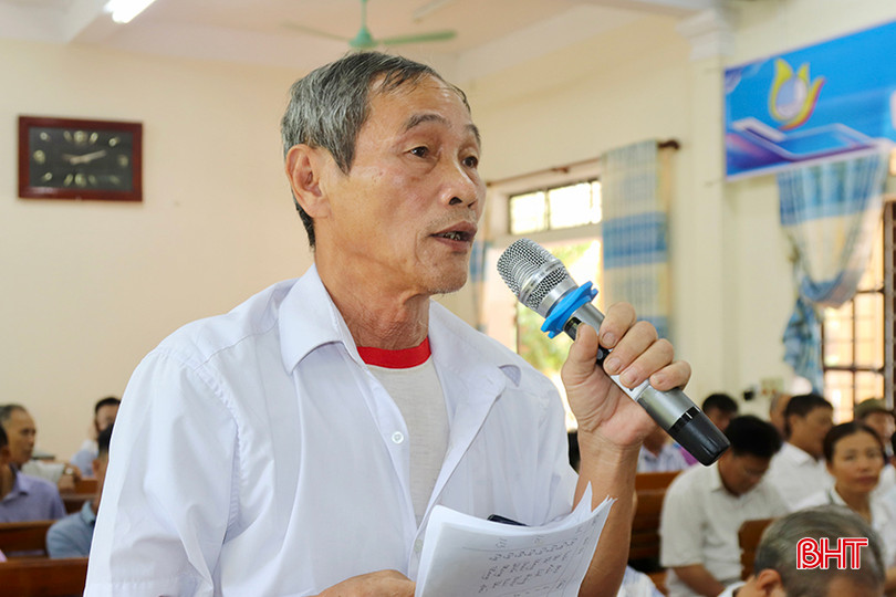 Cử tri Nguyễn Doãn Thân, thôn 3 - Bồng Giang (xã Đức Giang) phản ánh tình trạng sạt lở bờ sông Ngàn Sâu đoạn qua địa bàn xã.