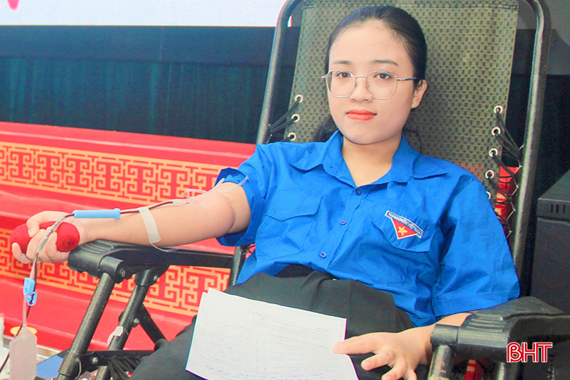 Chị Võ Thị Thuỳ Linh đã có 17 lần tham gia hiến máu tình nguyện.