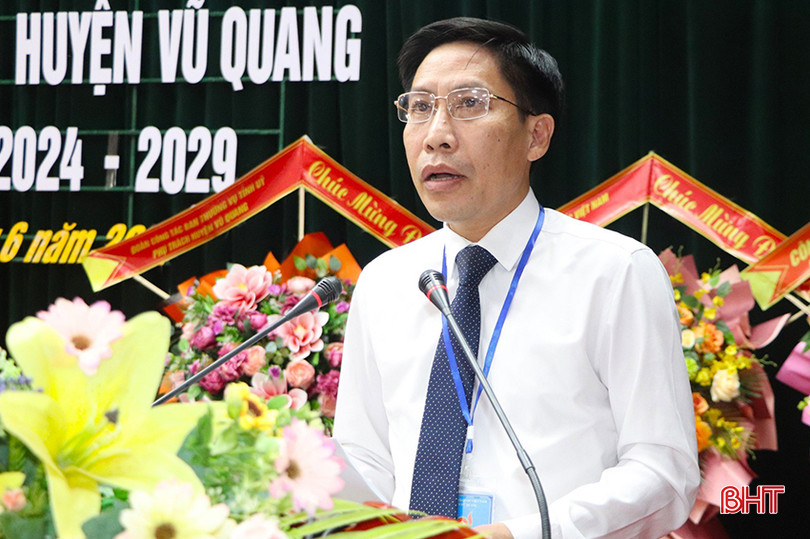 Phó Chủ tịch Uỷ ban MTTQ tỉnh Hoàng Anh Đức phát biểu chỉ đạo tại đại hội.