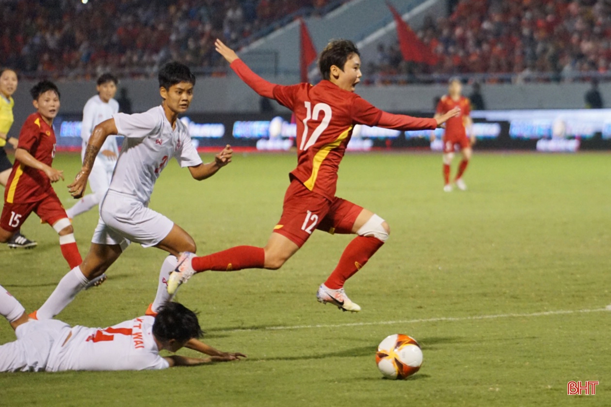 Huỳnh Như ghi bàn, nữ Việt Nam vào chung kết với Thái Lan