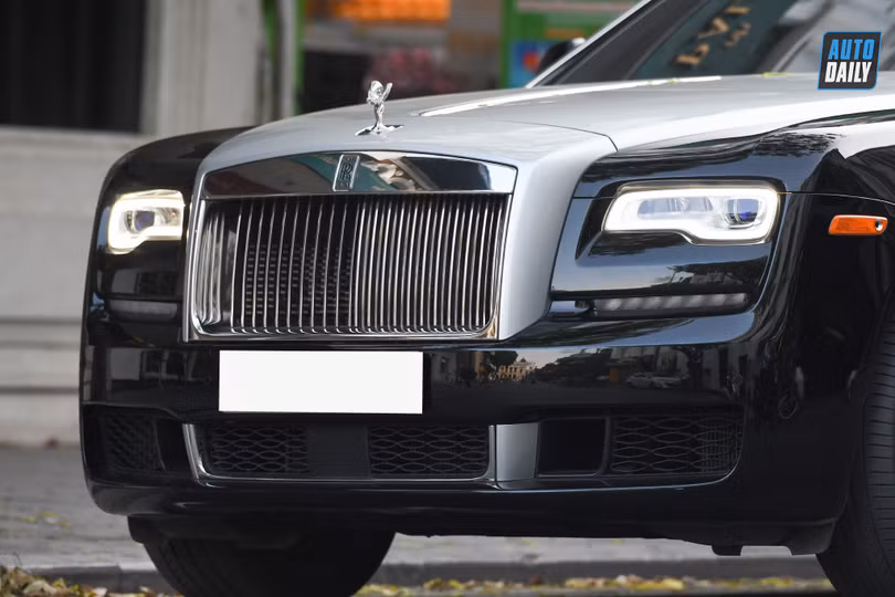 Chiêm ngưỡng Rolls-Royce Ghost 2019 độc nhất Việt Nam