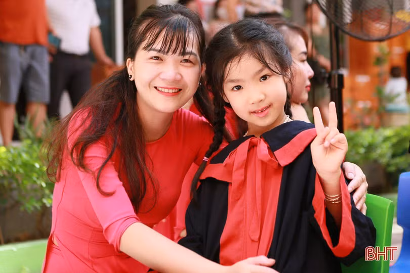 Nhiều cảm xúc cùng bé “tạm biệt Trường Mầm non Trí Đức thân yêu”