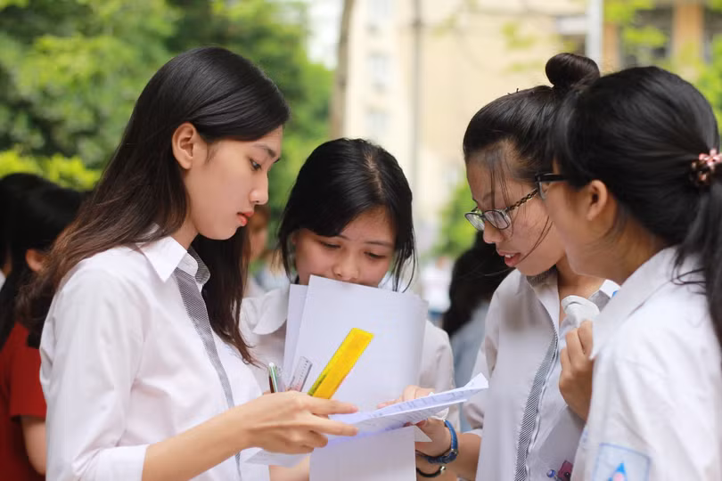 Hạn cuối nộp hồ sơ thi tốt nghiệp THPT và xét tuyển đại học là 30/6