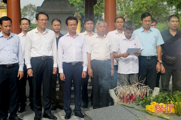 Tưởng niệm lần thứ 198 năm ngày mất Đại thi hào Nguyễn Du