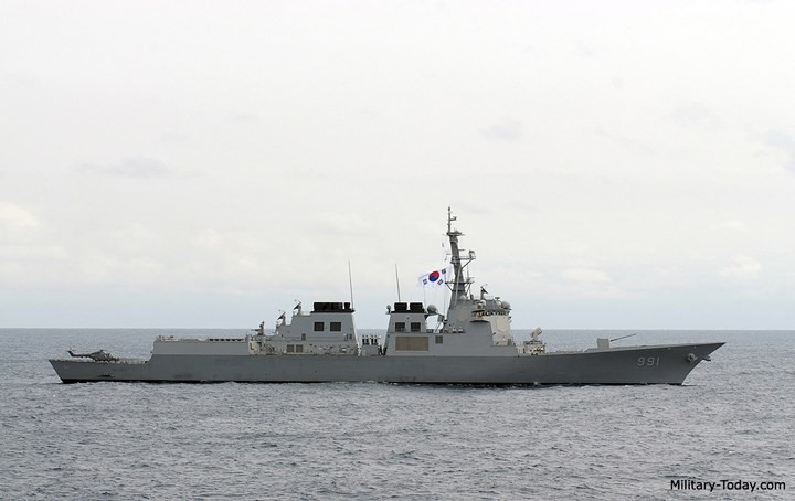 Sức mạnh đáng gờm của tàu khu trục Sejong Đại đế