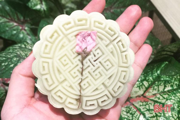 Đẹp mắt, ngon miệng với bánh Trung thu handmade tại Hà Tĩnh