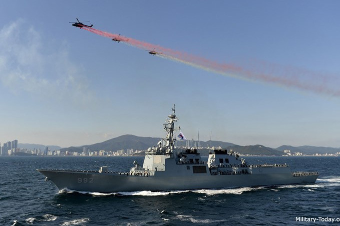 Sức mạnh đáng gờm của tàu khu trục Sejong Đại đế