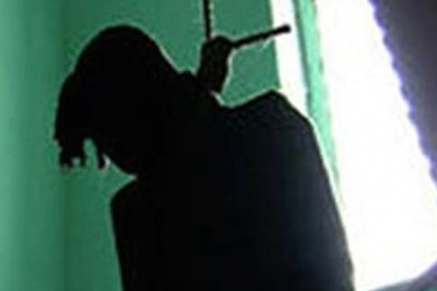 Hai mẹ con chết trong tư thế treo cổ tại nhà riêng ở Kỳ Anh