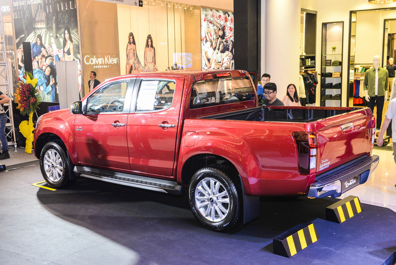 Chi tiết mẫu bán tải Isuzu D-Max 2018 vừa ra mắt tại VN hình ảnh 4 Chi tiết mẫu bán tải Isuzu D-Max 2018 vừa ra mắt tại Việt Nam