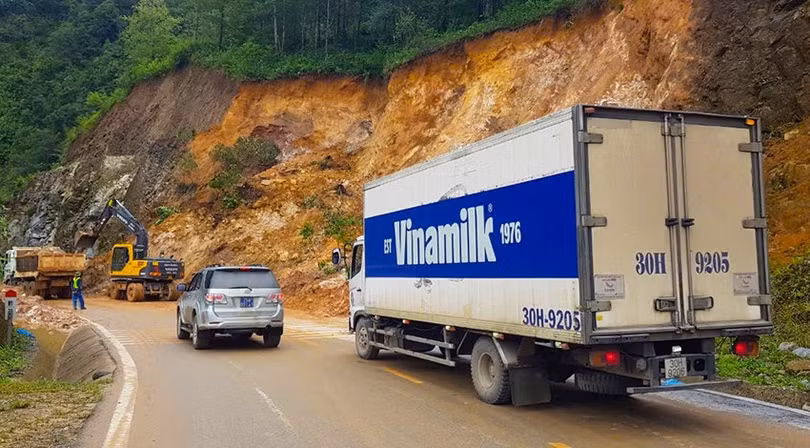 Cứu trợ-Bão Yagi-5d.jpg