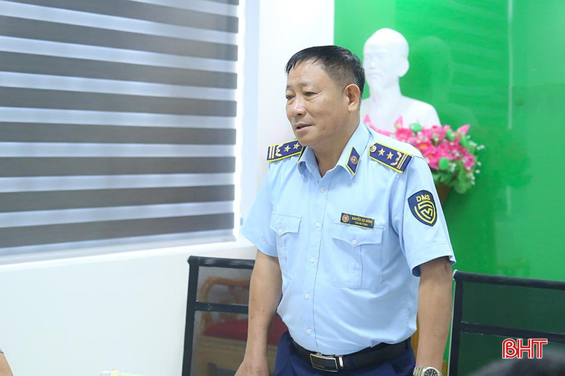 Cục trưởng Cục QLTT tỉnh Nguyễn Cự Dũng phát biểu tại hội nghị. IMG_9655.jpg