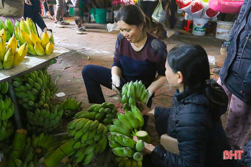 Nải chuối 19 quả được bán với giá hơn 200.000 đồng. bqbht_br_img-8533.jpg
