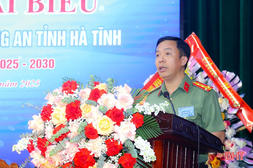 Đại tá Nguyễn Trung Kiên - Phó Giám đốc Công an tỉnh Hà Tĩnh phát biểu tại đại hội. bqbht_br_img-0459.jpg