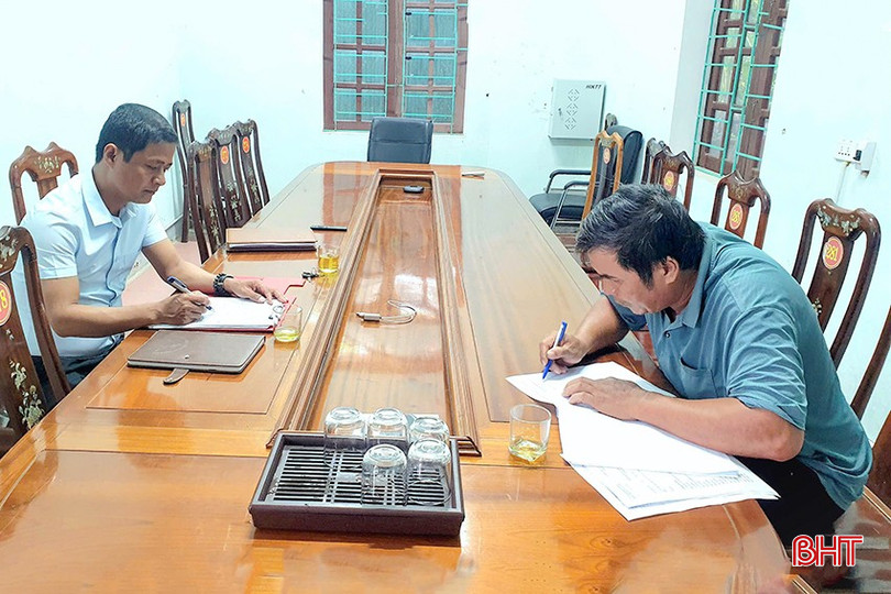 UBND phường Hà Huy Tập làm việc với ông Nguyễn Văn Toàn. bqbht_br_ubnd-phuong-ha-huy-tap-lam-viec-voi-ong-nguyen-van-toan.jpg