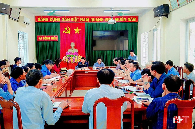 មូលដ្ឋានបានរៀបចំកិច្ចប្រជុំដាក់ពង្រាយការងារបង្ការ និងកំចាត់សត្វល្អិតលើដំណាំស្រូវរដូវក្តៅ-រដូវស្លឹកឈើជ្រុះ។ bqbht_br_z6865182386802-ec7be66033702675e02621962525eea4.jpg