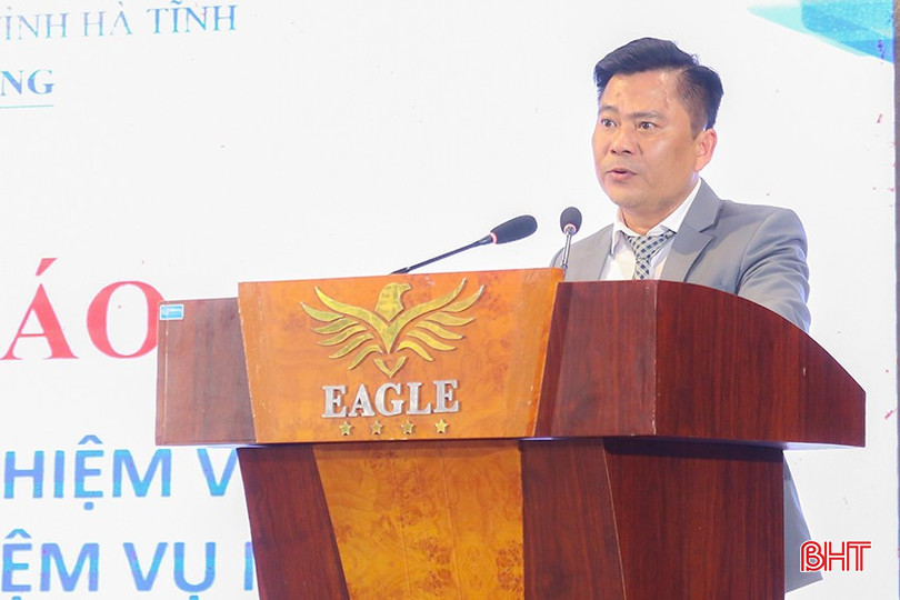 Phó Giám đốc Sở Xây dựng Dương Thành Trung báo cáo tổng kết công tác năm 2024 và triển khai nhiệm vụ năm 2025. bqbht_br_img-9527.jpg