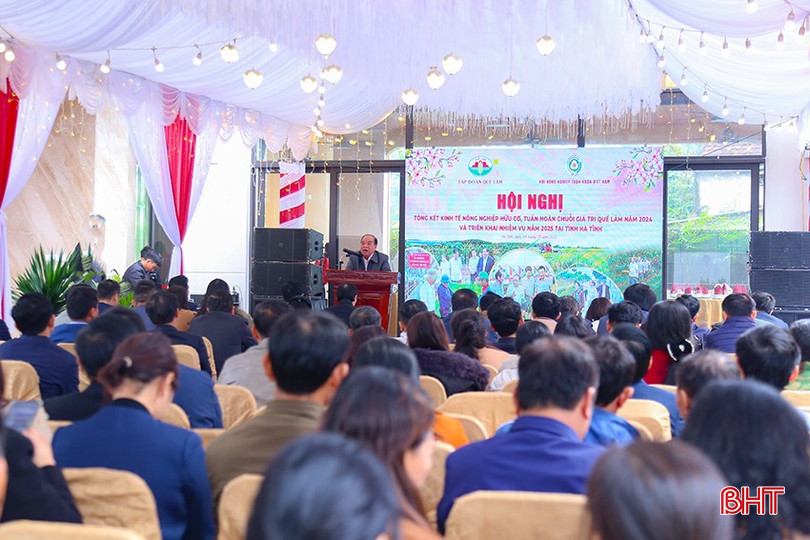 Ông Nguyễn Hồng Lam - Chủ tịch HĐQT Công ty CP Tập đoàn Quế Lâm: Mong muốn UBND tỉnh và các huyện tiếp tục đồng hành, hợp lực với các chính sách ưu tiên đầu tư nguồn lực cho nông nghiệp hữu cơ. Công ty sẽ tiếp tục đồng hành để các mô hình phát triển bền vững; đào tạo về kỹ thuật sản xuất hữu cơ; phát triển chuỗi phân phối, thu mua sản phẩm cho nông dân các địa phương. bqbht_br_img-8261.jpg