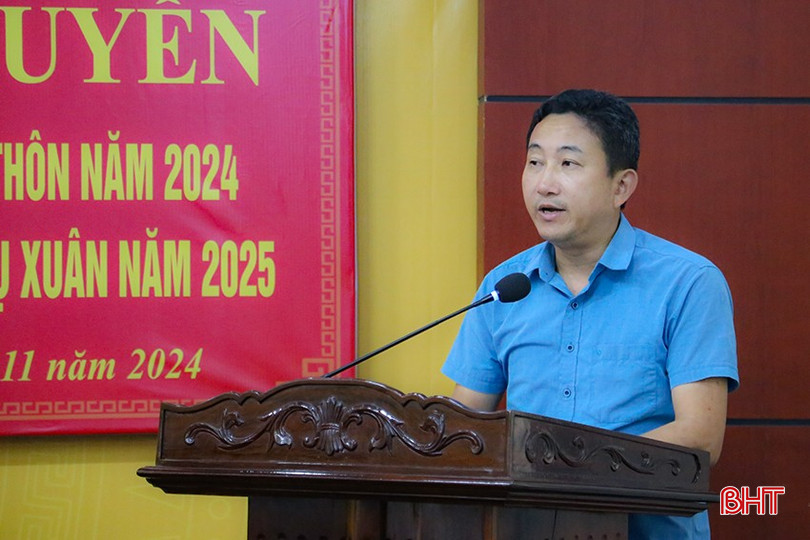 Giám đốc Đài Khí tượng thủy văn Hà Tĩnh Trần Đức Bá thông tin các dự báo về diễn biến thời tiết trong vụ xuân 2025. bqbht_br_img-6436.jpg
