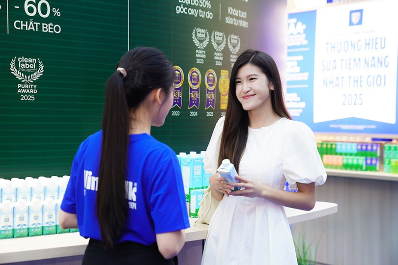 Vinamilk Green Farm cao đạm – dòng sản phẩm đầu tiên tại Việt Nam ứng dụng công nghệ siêu vi lọc - được Brand Finance đưa ra như một ví dụ điển hình về xu hướng đổi mới sản phẩm tại khu vực (Ảnh: Minh Anh). hinh-3.jpg