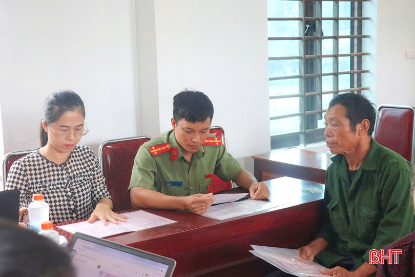 Hà Tĩnh đang nỗ lực đảm bảo việc xây dựng, hoàn thiện cơ sở dữ liệu đất đai trên địa bàn tỉnh theo đúng tiến độ, yêu cầu đề ra. bqbht_br_564624423-122138965208919159-8680510116430503335-n.jpg