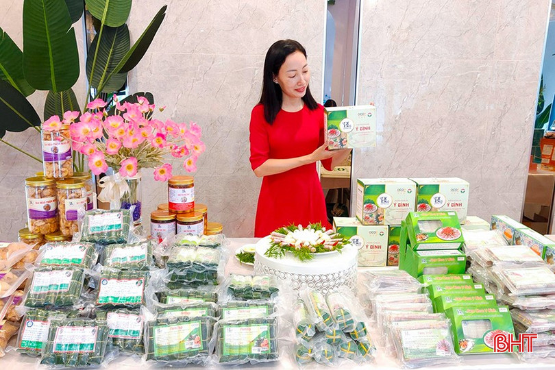 Nem chua Ý Bình là một trong số ít sản phẩm OCOP được vào hệ thống bán lẻ hiện đại. bqbht_br_a.jpg