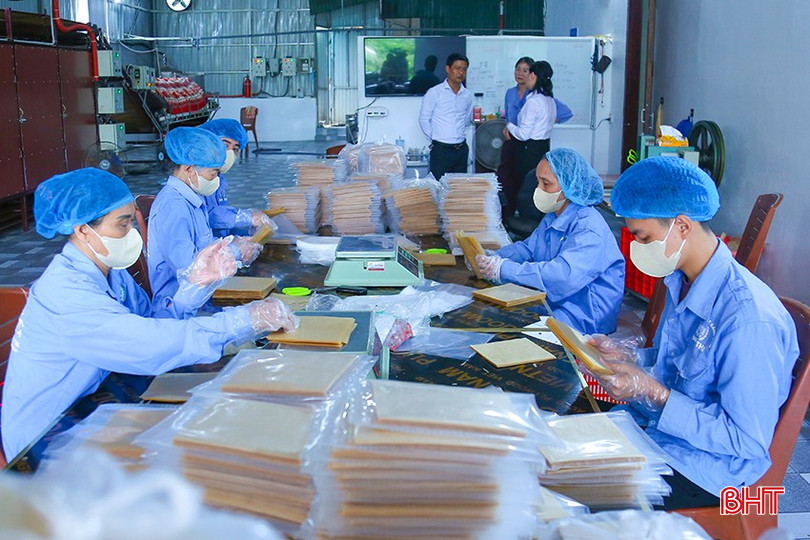 Bánh ram Anh Thu là một trong những cơ sở quan tâm đến nâng cao chất lượng sản phẩm, mở rộng thị trường phân phối. bqbht_br_img-5346.jpg