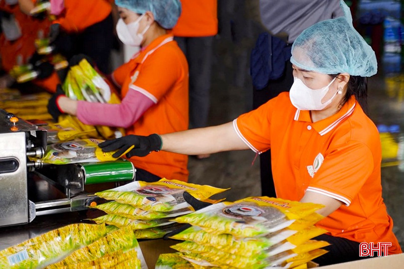 Sản phẩm bánh đa vừng của HTX Nguyên Lâm (xã Kỳ Anh) được chứng nhận OCOP 4 sao từ cuối năm 2024. bqbht_br_nguyen-lam-4047.jpg