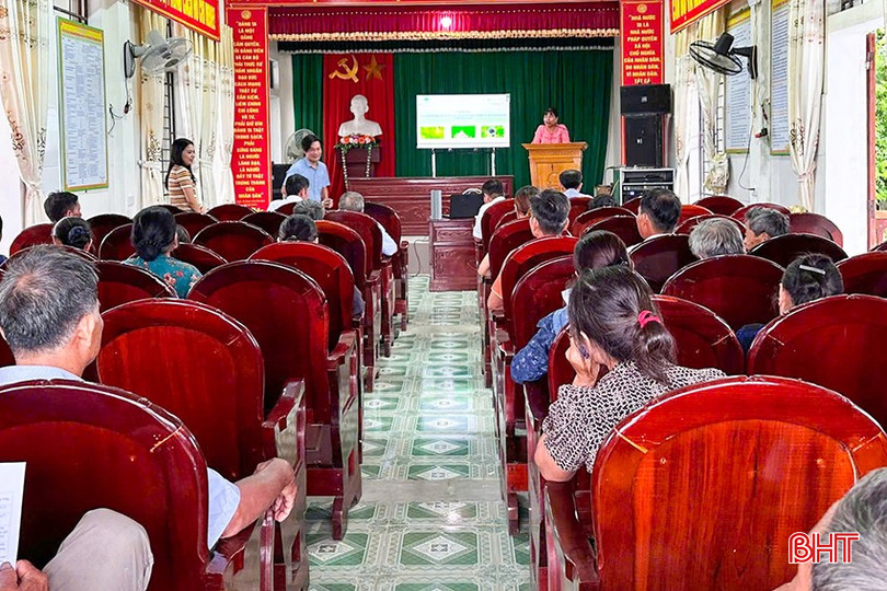 Hà Tĩnh tổ chức nhiều buổi tập huấn để nông dân tiếp cận mô hình tưới ngập - khô xen kẽ. bqbht_br_z7086203152257-fcf45c9bdca456c1fcbaf64c81fd7038.jpg
