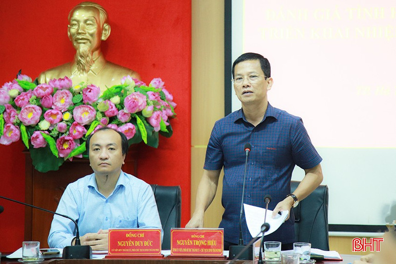 Chủ tịch UBND thành phố Nguyễn Trọng Hiếu kết luận hội nghị. IMG_9628.jpg