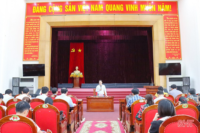 Huyện Kỳ Anh tổ chức hội nghị bổ cứu công tác phòng chống dịch bệnh gia súc, gia cầm. 17274305773789.jpg